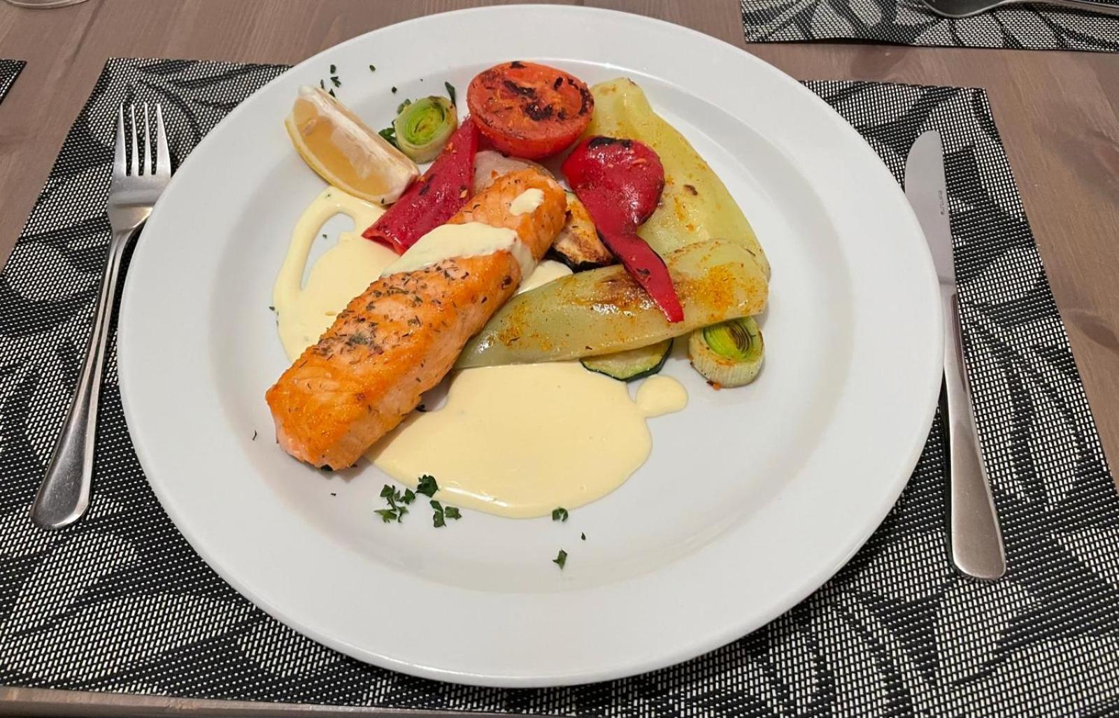 Penzion Fantasy - Restaurant Lipník nad Bečou エクステリア 写真
