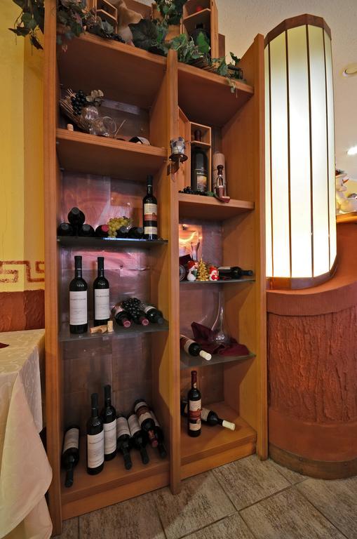 Penzion Fantasy - Restaurant Lipník nad Bečou エクステリア 写真